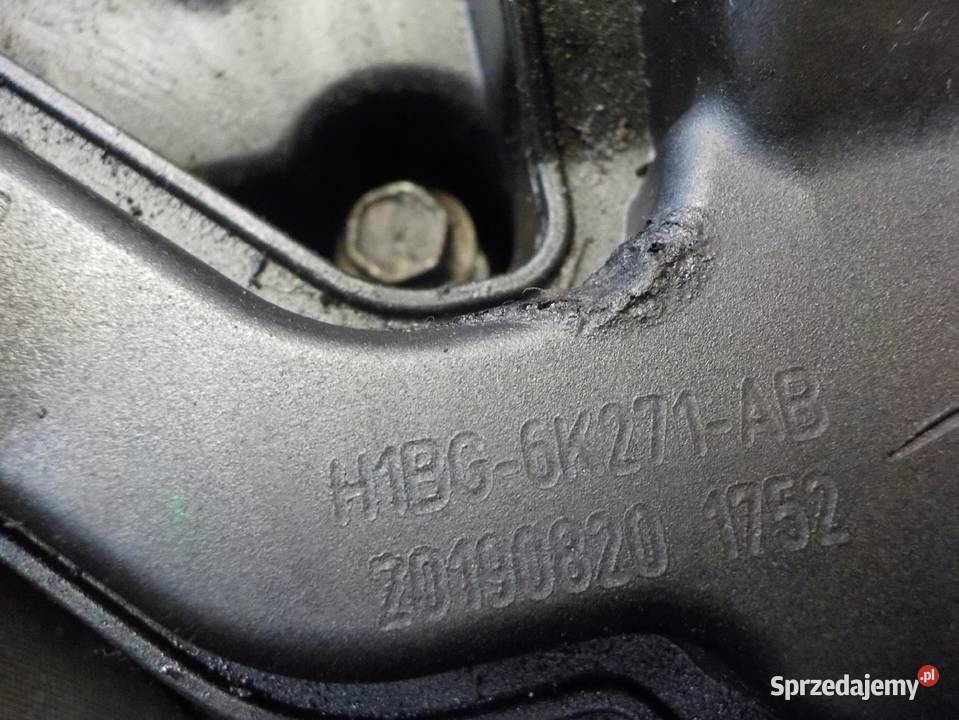 FORD FIESTA MK8 11 B 19r 86 XYJD pokrywa zaworow Suków sprzedam