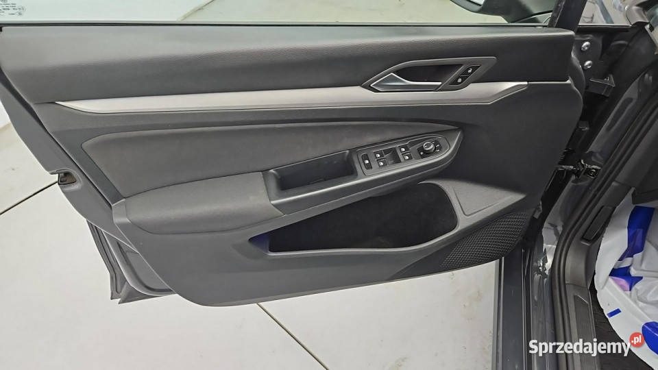 Volkswagen Golf 20 TDI Life Z Polskiego Salonu wielofunkcyjna kierownica mazowieckie Warszawa