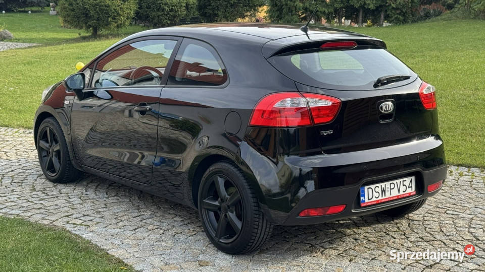Kia Rio 14 Benz 109 Zarejestrowany Serwisowany kurtyny powietrzne Strzegom