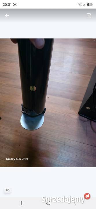 Głośniki z subwoofer skrzynie basowe i tuby Malinowo