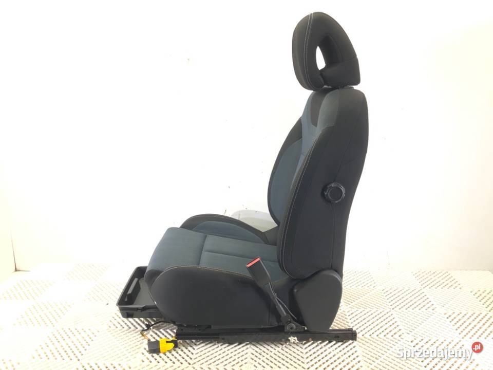 FOTEL PRAWY PRZÓD CITROEN C4 II Hatchback Fotele i kanapy