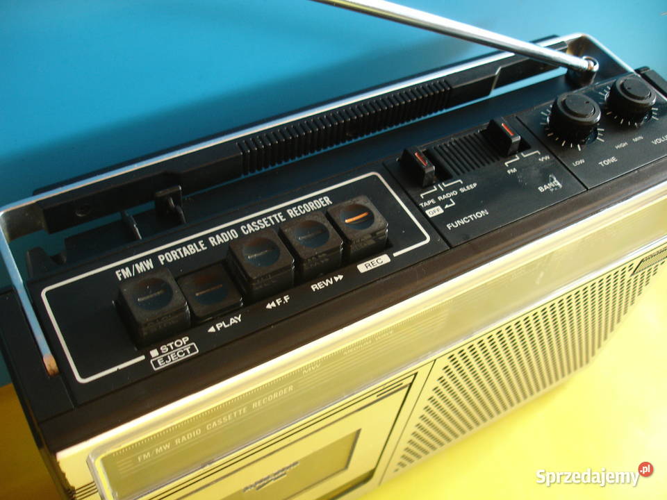 Radiomagnetofon HITACHI TRK5600E