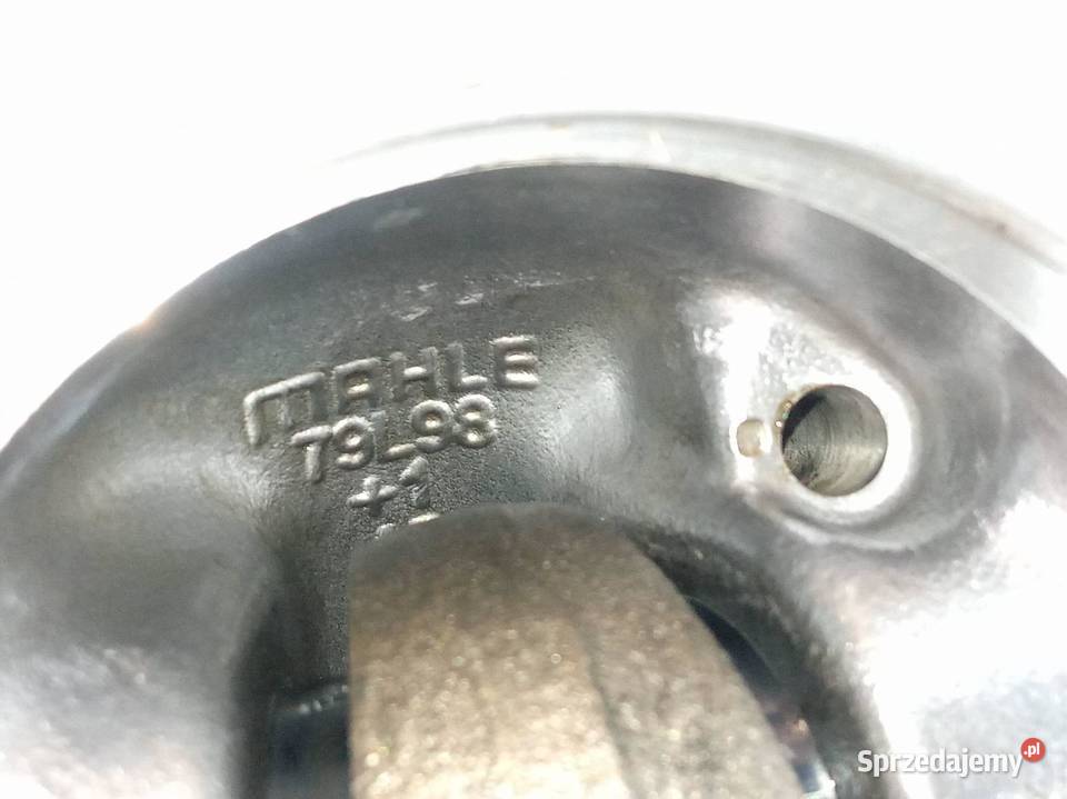 TŁOK KORBOWÓD 79L98 16 TDI Skoda Octavia II Blok silnika sprzedam