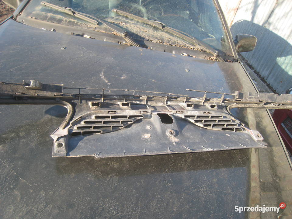 Grill atrapa chłodnicy wlot powietrza Renault