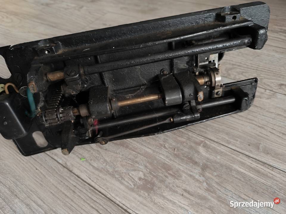 Stara maszyna do szycia Westa z PRLu dolnośląskie