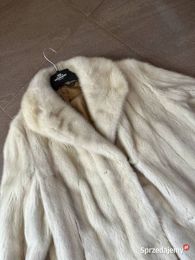 Futro z norek kremowe jasne palomino