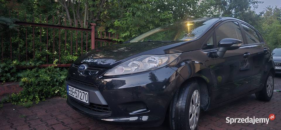 Ford Fiesta MK7 125 Benzyna 2011 5D Klimatyzacja łódzkie Bełchatów sprzedam