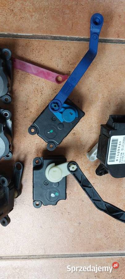 Silniczek dmuchawy nagrzewnicy Saab 93 Opel