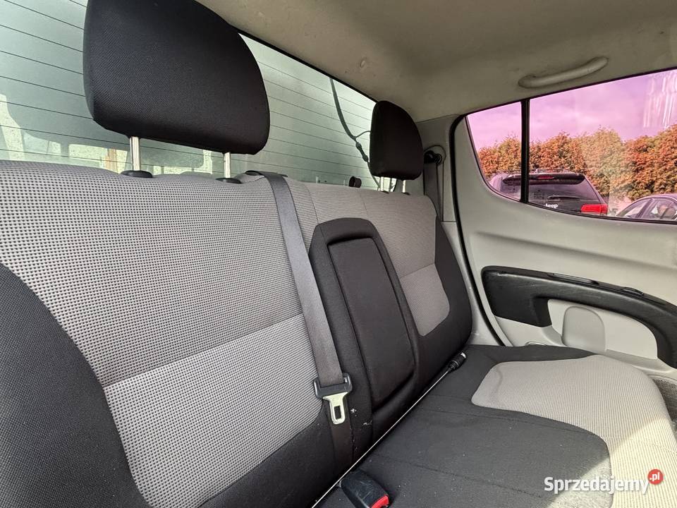 Mitsubishi L200 nieuszkodzony Paniówki