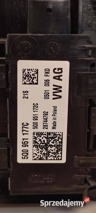 SEAT ARONA 2024 LAMPKA PODSUFITKI 3V5867591A
