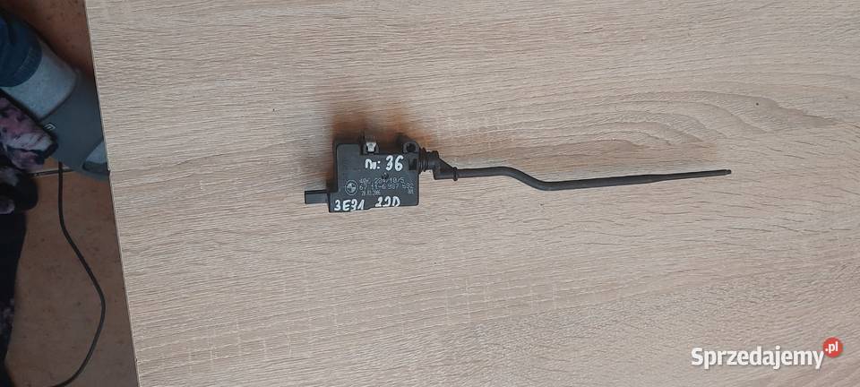 Siłownik klapki wlewu paliwa BMW E91 67116987 Szczecin