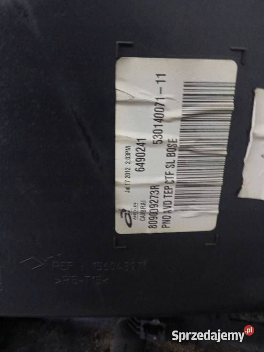 TAPICERKA BOCZEK LEWY PRAWY PRZÓD KPL BOSE Rok produkcji 2012