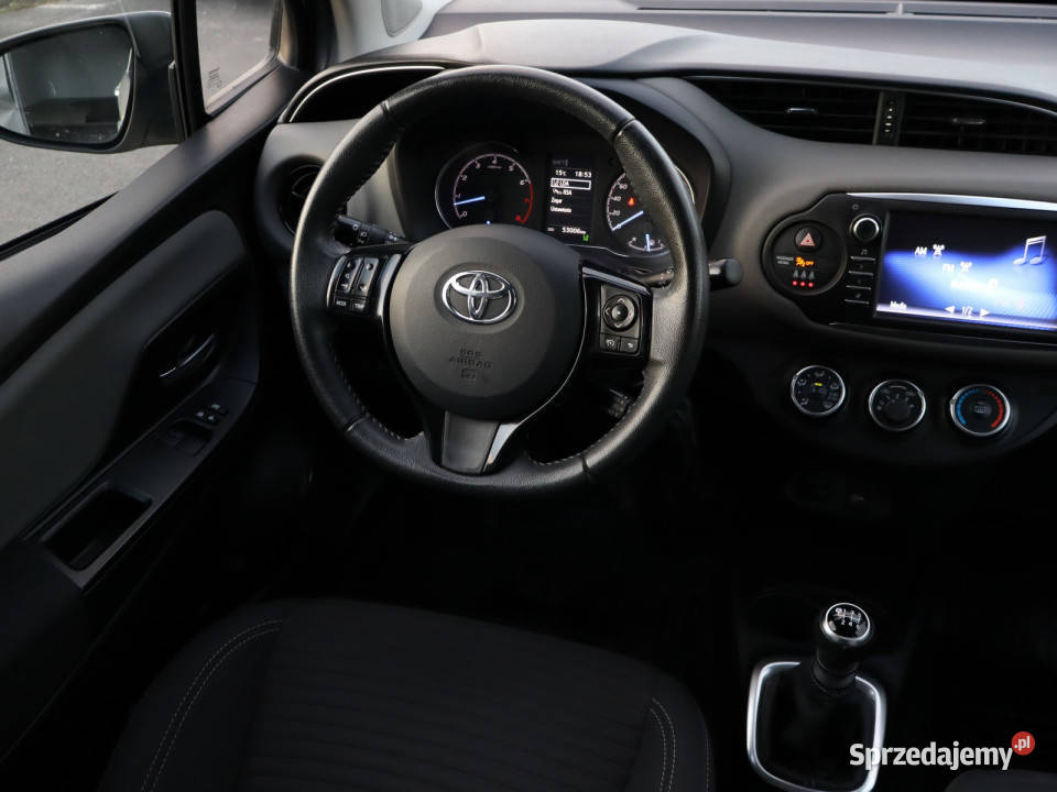 Toyota Yaris 15 Dual VVTi 82KM Bielany Wrocławskie