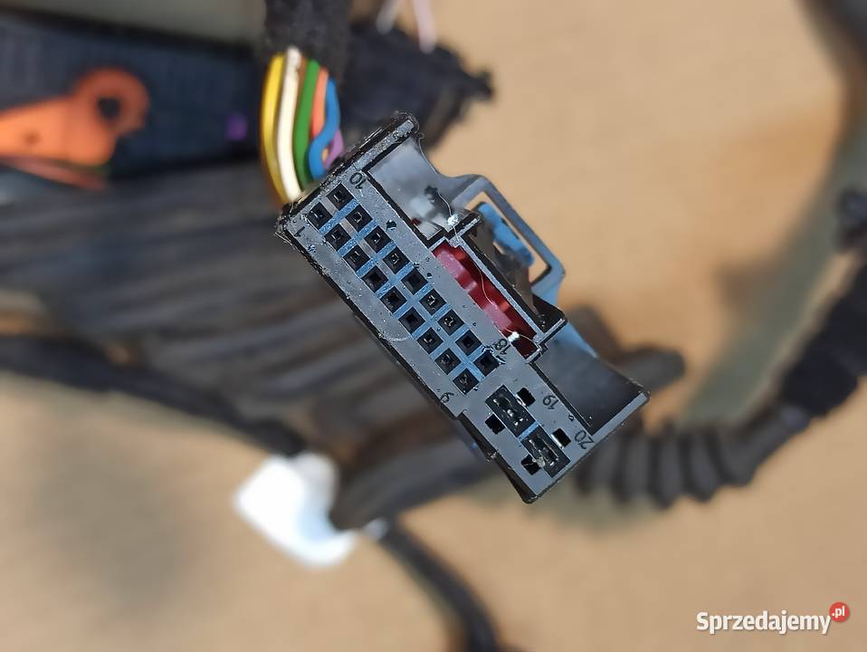 VW Touran 1T0971120L wiązka instalacja drzwi Bolesławiec