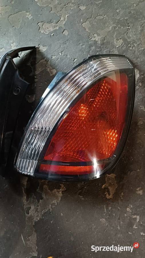 Lampa tyl tylna prawa Kia Rio II 2 HB Radłów