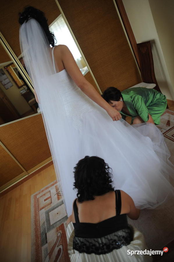 tradycyjna suknia ślubna Sopot