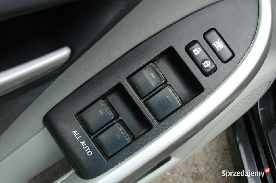 Toyota Prius 18 Hybryda 100 III 2009 2015 1798cm3 Piła