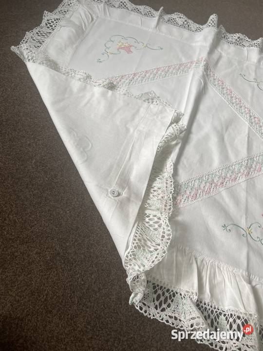 Poszewka gobelin haftowana z koronkami śląskie Zabrze