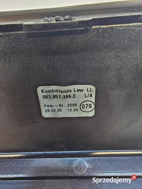 RAMKA OBUDOWA LICZNIKA AUDI A4 B8 LIFT osobowe śląskie Przystajń