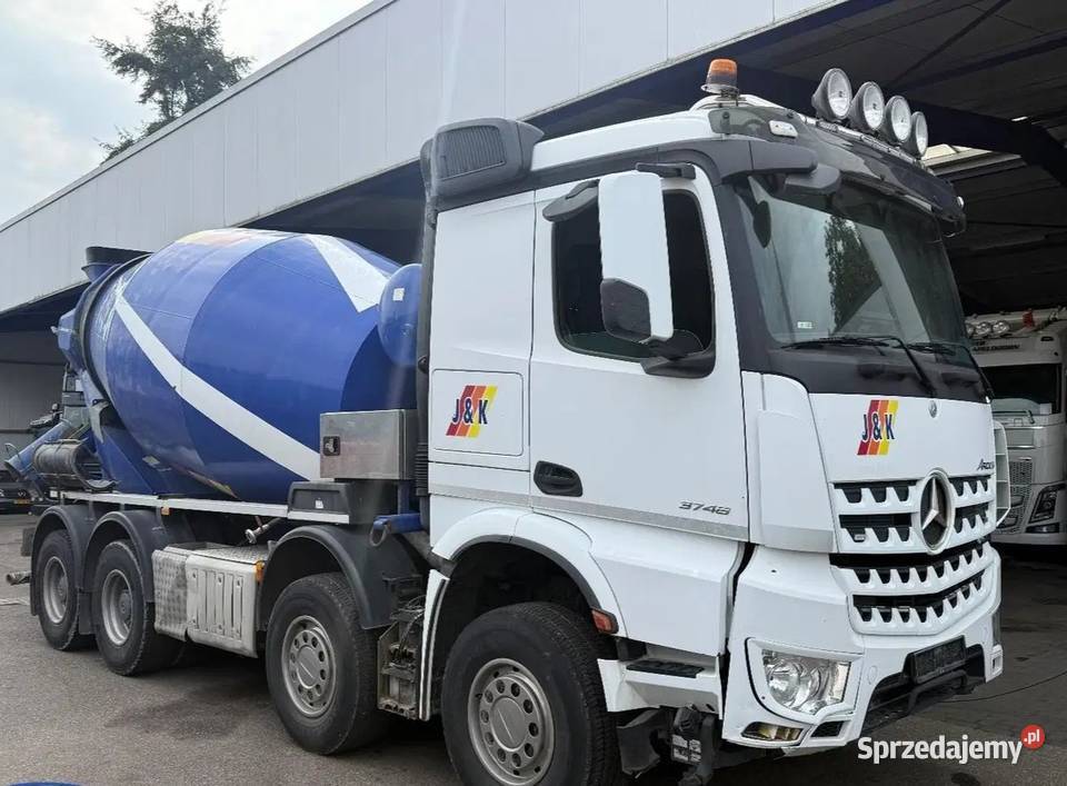 Betoniarka 8x4 Mercedes Rok produkcji 2015 Warszawa