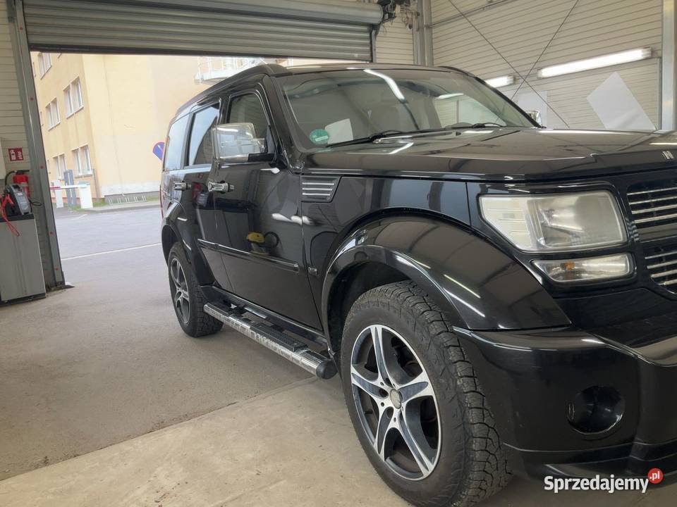 dodge nitro 40 4x4 Oleśnica