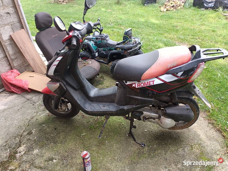 Skuter Romet Motors 700 Kozłów