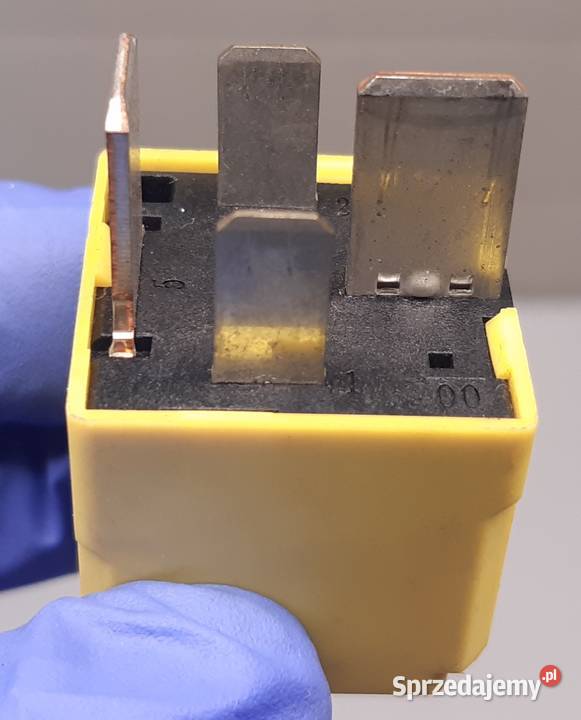 PRZEKAŹNIK OPEL SAAB 90226846 Mielęcin