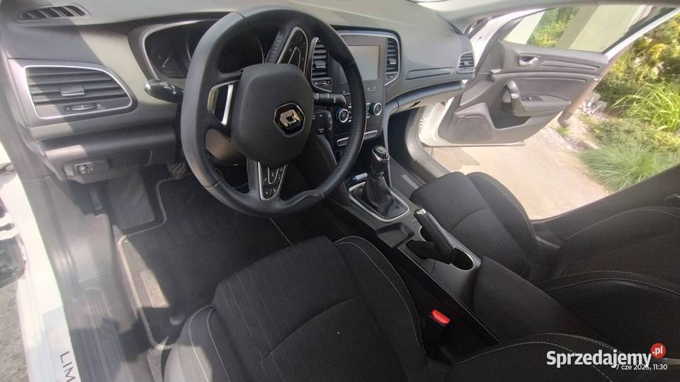 Renault Megane Grandtour Limited 13 TCe 115 2019 małopolskie Szczepanowice