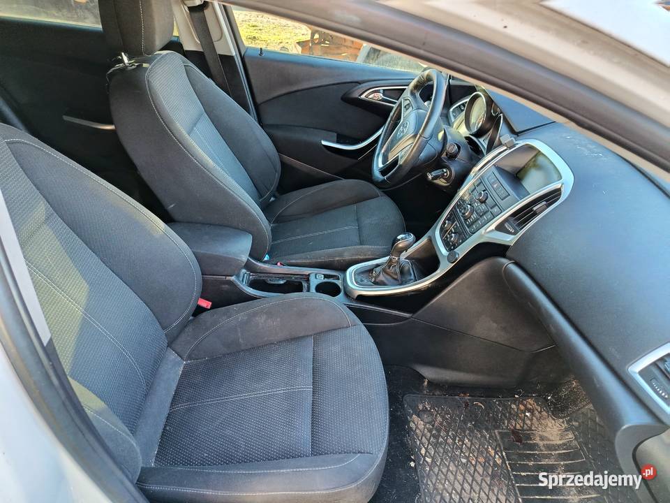 Opel Astra J 2011 r dawca części kod lakieru Z wielkopolskie Szklarka Myślniewska