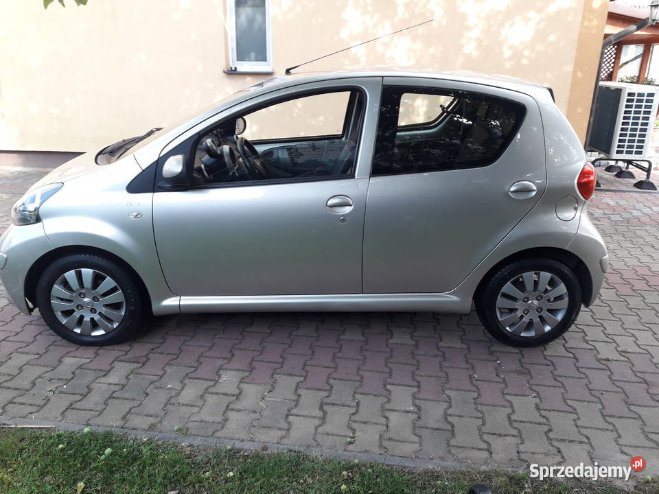TOYOTA AYGO 10VV T Klima 5 d sprowadzony Iłża