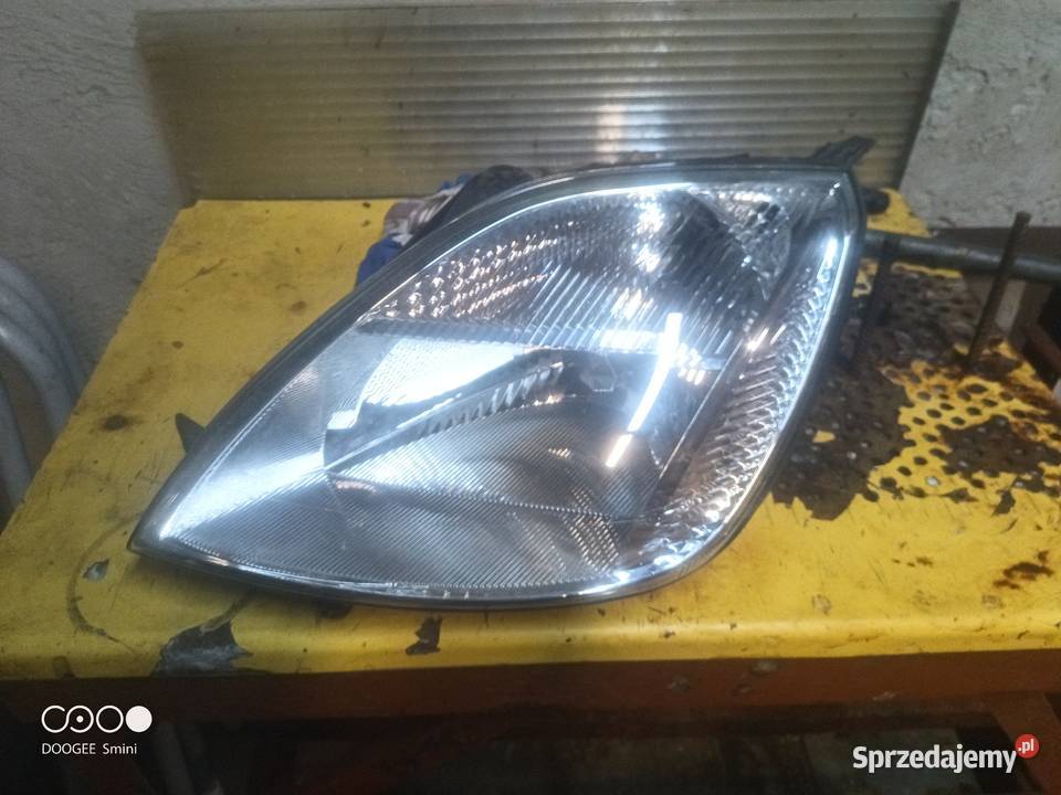 Reflektor Lewy Przód Fiesta Mk5 śląskie Katowice