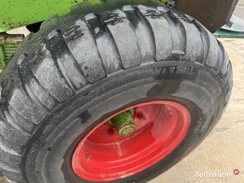 Rozsiewacz Amazone talerzowy 8 ton nieuszkodzony