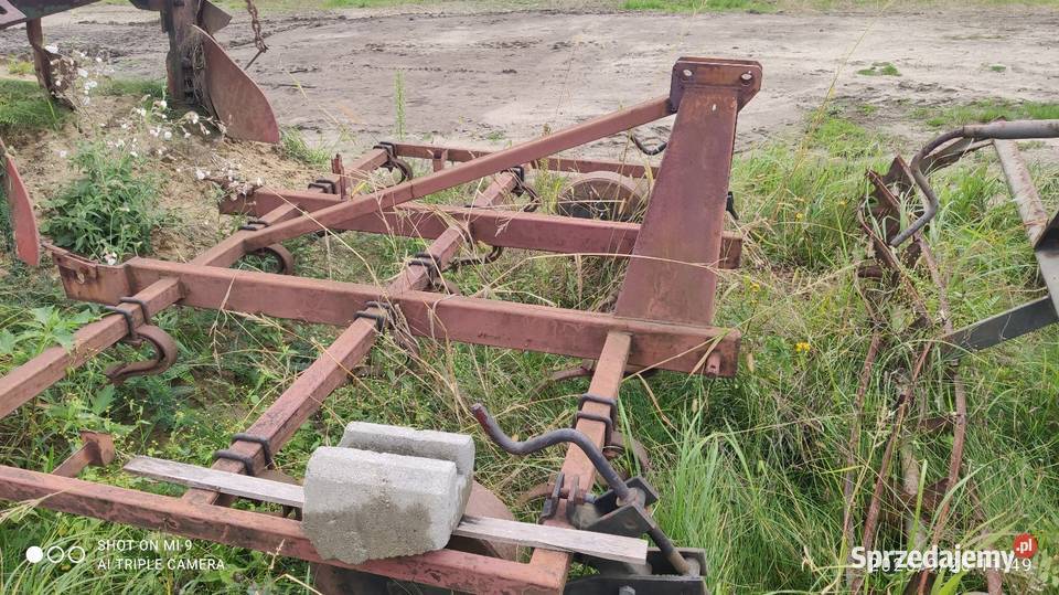 Kultywator 15 zębów