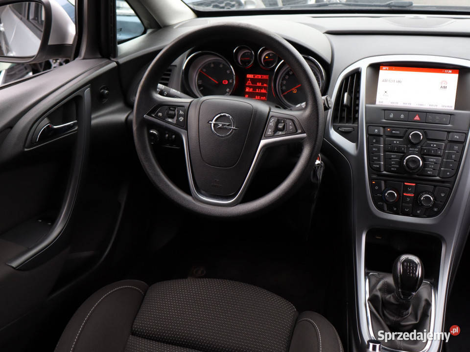 Opel Astra 16 CDTI Bielany Wrocławskie