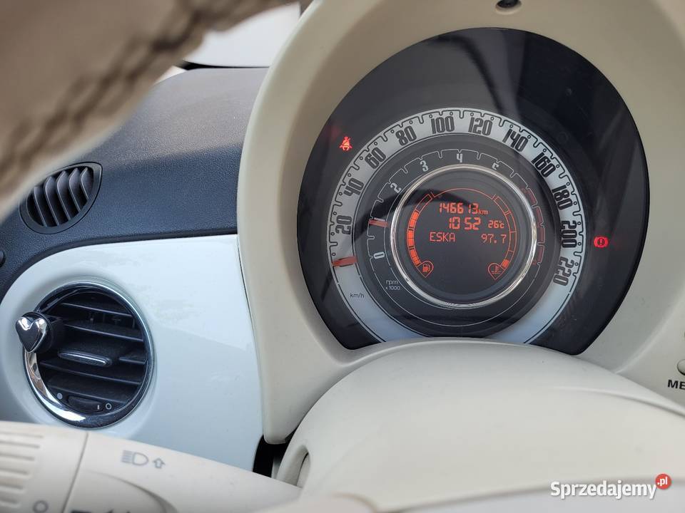 Fiat 500 jasny środek szyberdach klimatyzacja Rok produkcji 2011 Kraków