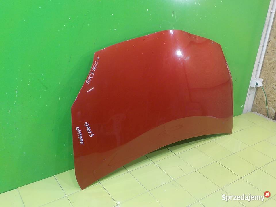 TOYOTA PRIUS III 18 VVTI 11r HB 5D maska Suków