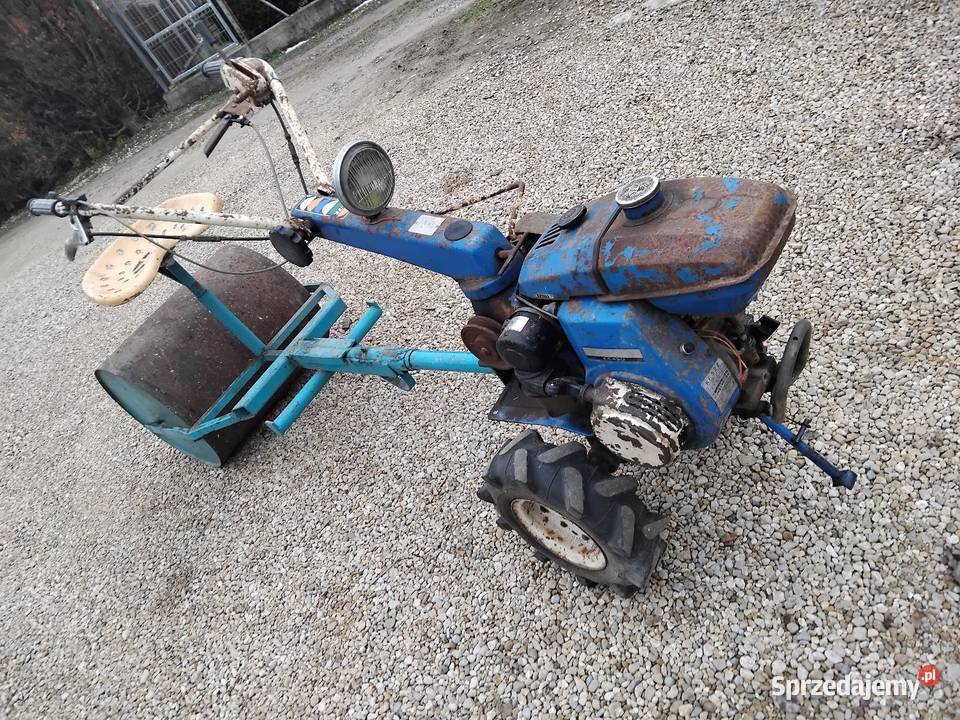 Traktorek jednoosiowy ogrodowy Iseki walec wałek Konina