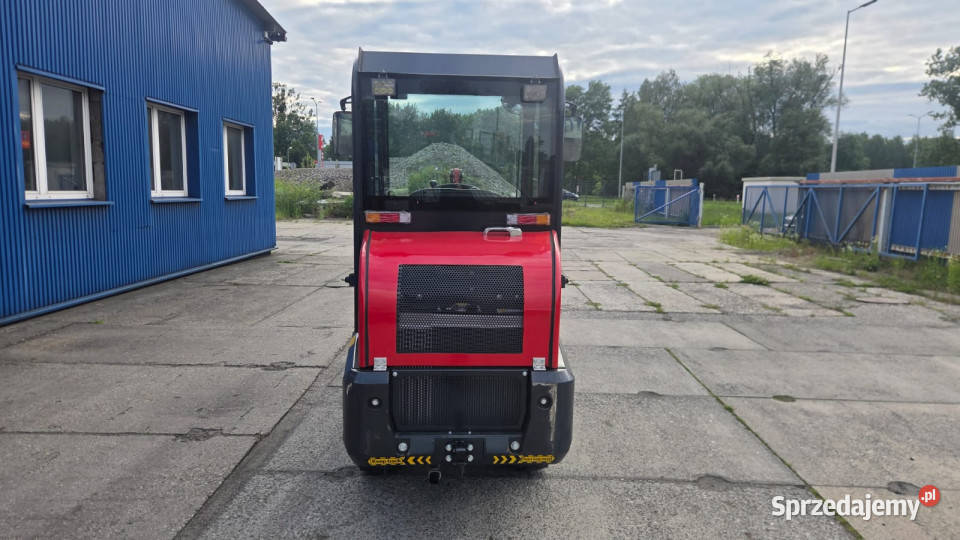 Ładowarka AT220 KUBOTA D1105 4x4 2 t udźwig 800 Grodziec sprzedam