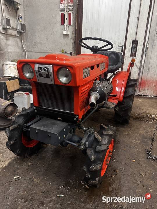Sprzedam minitraktor KUBOTA B5001 z napędem 4x4 Kielce