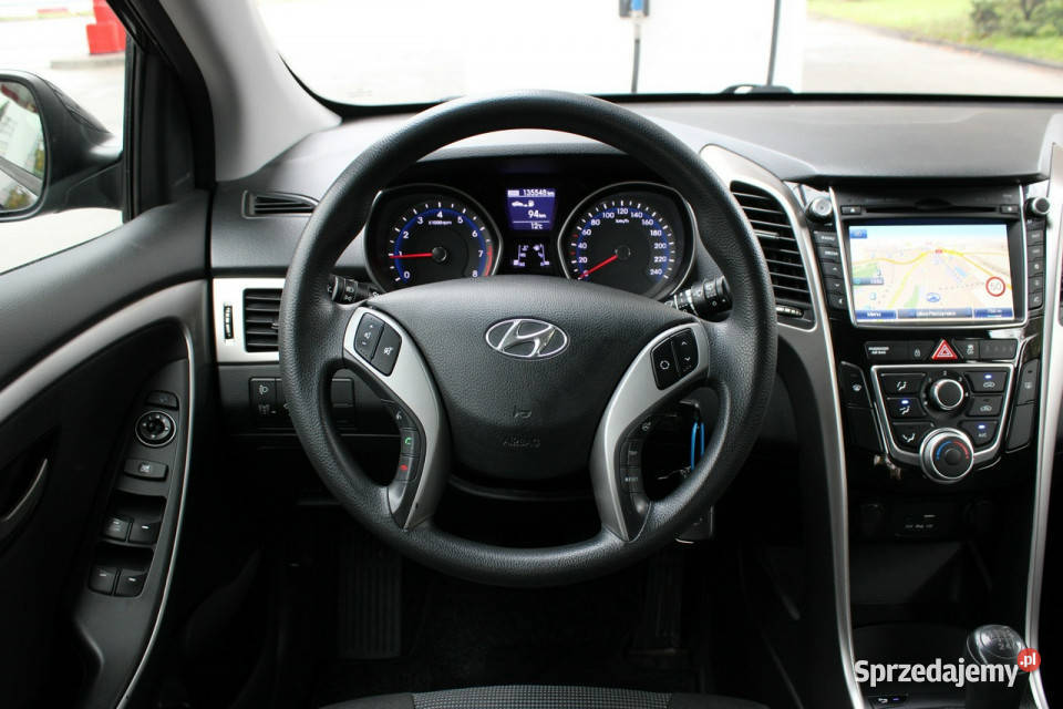 Hyundai i30 Bezwypadkowy bogata wersja nieuszkodzony Gliwice sprzedam