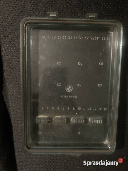Pokrywa skrzynki bezpieczników BMW e30 e23 e24 Mszana