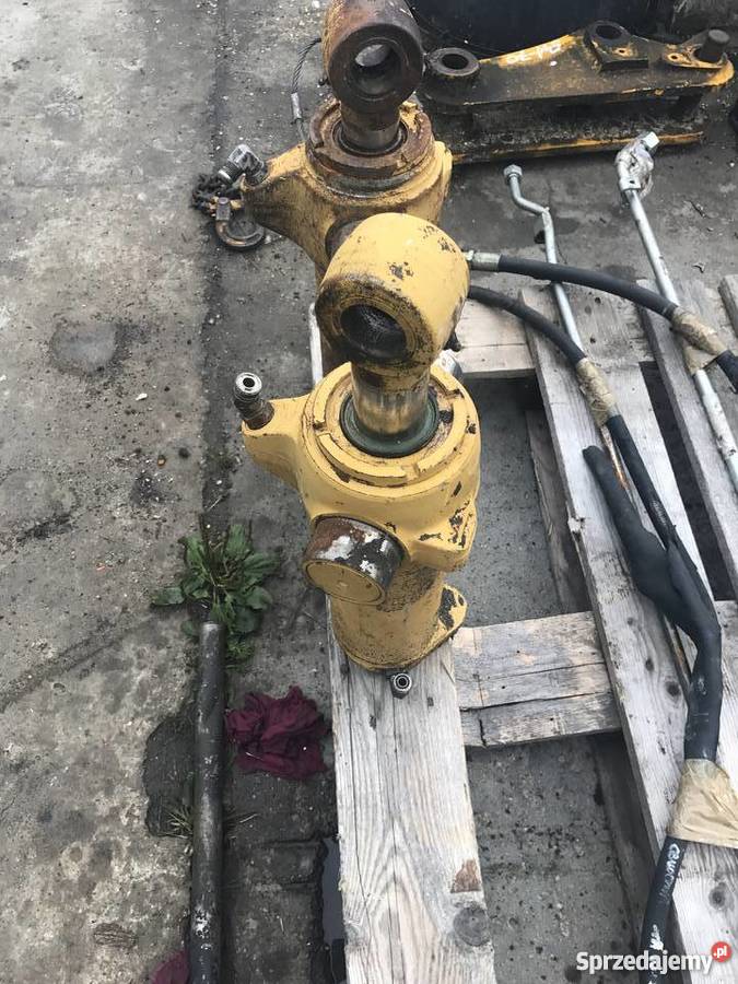 Siłownik obrotu ramienia tylnego 650655675 Kosakowo sprzedam