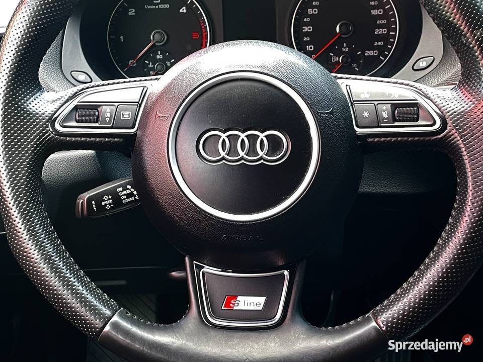 Audi Q3 20 TDI 176 Automat Zarejestrowany lakier metallic Chodzież