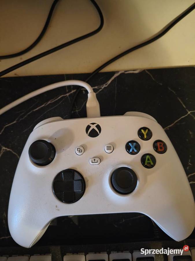 Xbox series s z zestawem gamingowym Warszawa
