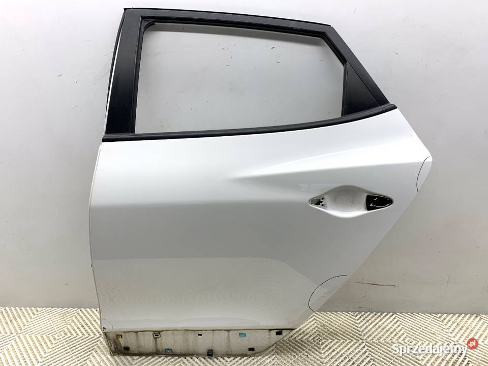 DRZWI LEWY TYŁ HYUNDAI ix35 SUV