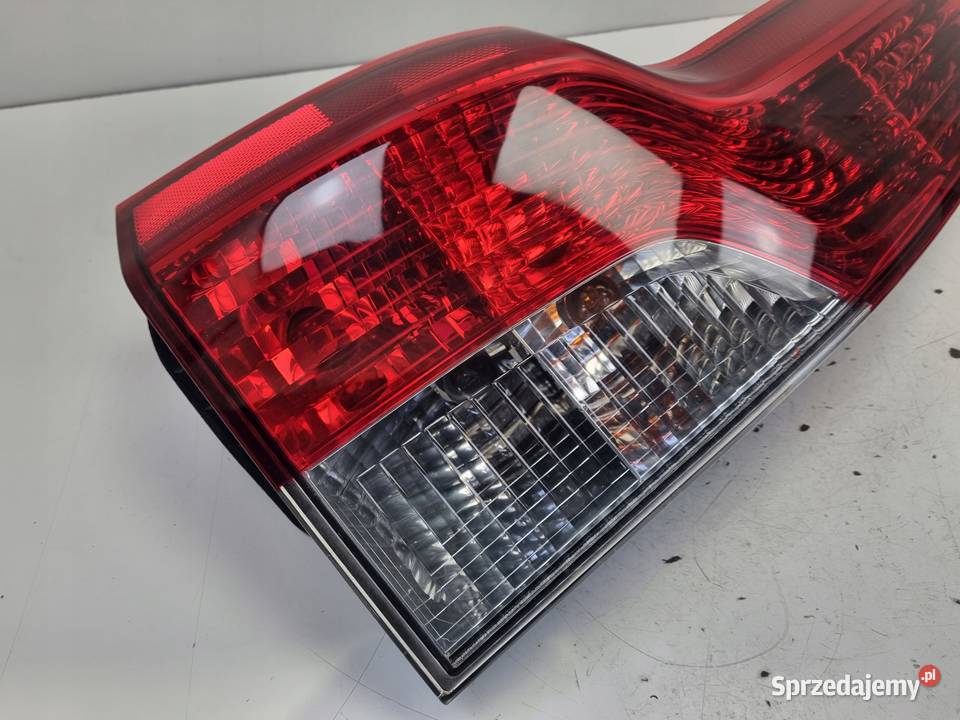 Volvo V50 KOMBI 0712r LIFT TYLNIA TYLNA LAMPA Janów