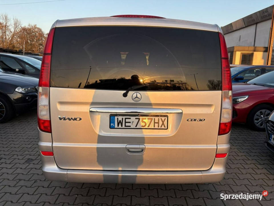 Mercedes Viano 7osobowyAutomatSalon Polska serwisowany w ASO Warszawa