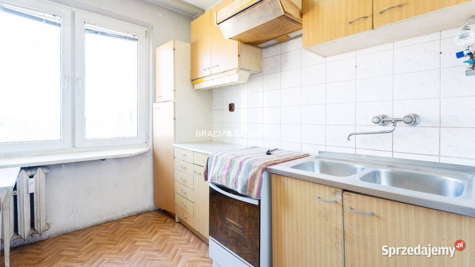 Mieszkanie Kraków os Piastów 6496m2 3 pokojowe