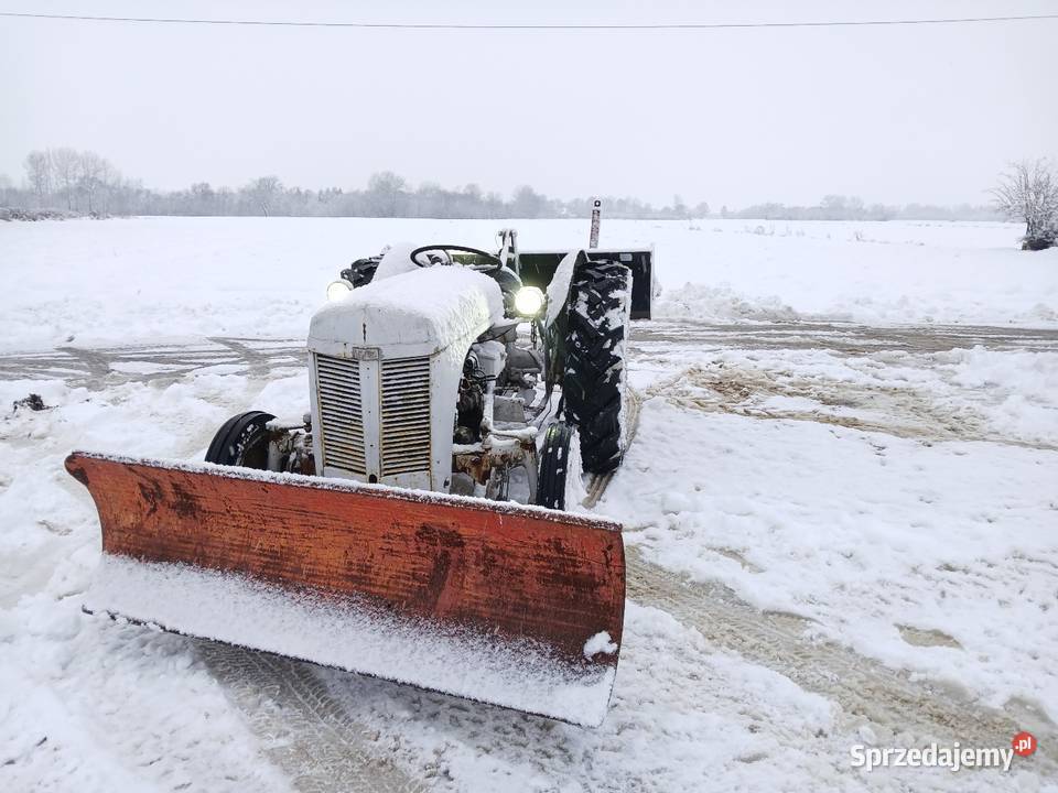 Ciągnik Mf Ta 20 ładny Nowy Korczyn