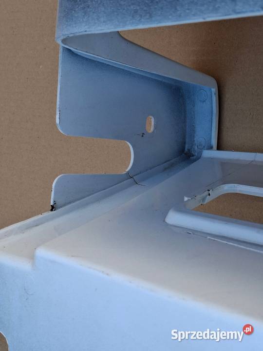 VOLVO FH4 FH5 STOPIEŃ PRAWY STOPNICA OBUDOWA ciężarowe Bieleń